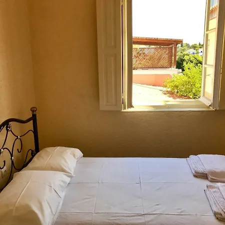 Palio Limani Apartments Spetses Town Exterior photo