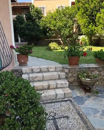Palio Limani Apartments Spetses Town Exterior photo