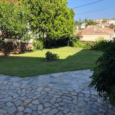 Palio Limani Apartments Spetses Town Exterior photo